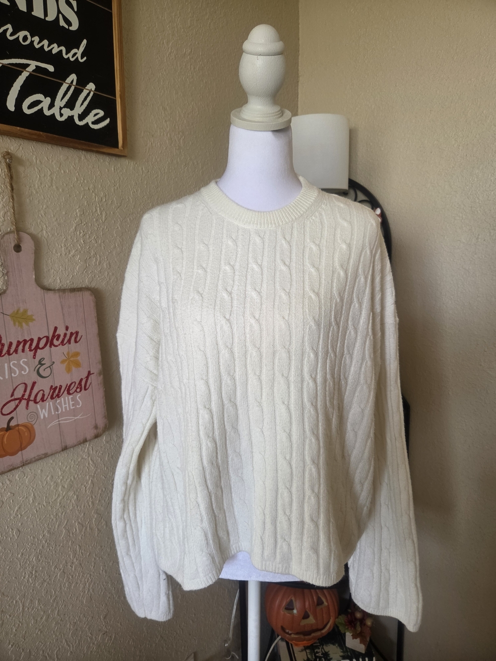 GAP Cream Cable Knit Crewneck Sweater